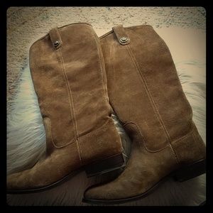 Frye Cara pull up Suede brown boots 9